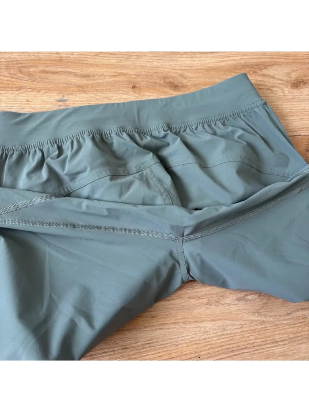 Lululemon Athletic Adapted State High Rise Jogger 28” Grey Sage Women’s Sz 6